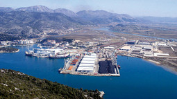 COMPETITION FOR SLOVENIANS With the construction of the bulk cargo terminal, which will have a depth of 18.5 metres, the Port of Ploce will become competition for the Port of Kopar