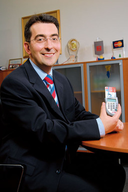 DEVET GODINA U PBZ-u Tomislav Lazarić ključni je čovjek za retail bankarstvo u PBZ-u; u toj banci radi od 1998. godine a član je najužeg vodstva od 2003.