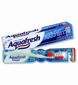 Aquafresh extreme clean nova je zubna pasta koja svojom mikroaktivnom pjenom u potpunosti uklanja neugodan dah.