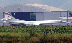 ZRAČNA BAZA LIBERTADOR, Venezuela, 11. rujna 2008.: ruski Tupoljev Tu-160 na stajanci
