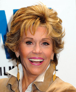 Jane Fonda jedna je od najkontroverznijih i najneovisnijih žena Hollywooda, a poznata je kao glumica, feministica, politička aktivistica i kraljica aerobika