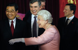 BRITANSKA KRALJICA ELIZABETA, predsjednik Kine Hu Jintao, britanski premijer Gordon Brown i predsjednik Europskekomisije José Manuel Barroso