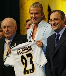 Real je novac koji je uložio u Beckhama već vratio unosnom turnejom po Dalekom istoku na kojoj je Beckham bio glavna zvijezda i mamio na utakmice i treninge najviše gledatelja te privlačio i najviše sponzora