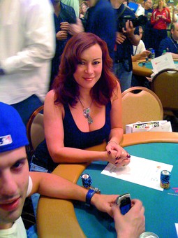 JENNIFER TILLY je hollywoodska glumica koja
profesionalno igra poker