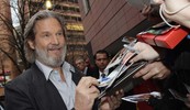 Berlinale Jeff Bridges bio je jedna od zvijezda Filmskog festivala u Berlinu, gdje je predstavljen njegov novi film 'True Grit', koji je dobio deset nominacija za Oscara, a ovog tjedna stiže u hrvatska kina