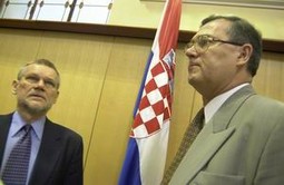 Nudeći Tomčiću da bude premijer Račan će osigurati ostanak HSS-a u koaliciji i novi mandat