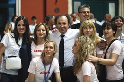 OMILJENI POLITIČAR Kerum je u vrlo kratkom
vremenu pokupio političke
simpatije Splićana