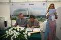 Ivo Sanader i Milan Bandić potpisuju Ugovor o gradnji Arene