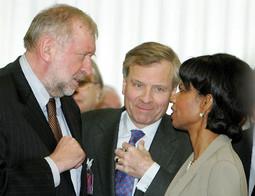 NATO I SLOVENIJA Jaap de Hoop Scheffer i Condoleezza Rice nisu zadovoljni ponašanjem Slovenije u NATO-u