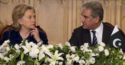 Američka državna tajnica Hillary Clinton i pakistanski ministar vanjskih poslova Shah Mehmood Quresh