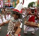 Plesni performans uz fotografiju predsjednika Šri Lanke Mahindaja Rajapaksaja