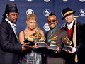 Black Eyed Peas odnijeli su nagradu za najbolju pop izvedbu grupe s vokalom za pjesmu 'My Humps'