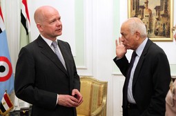 William Hague i Nabil al-Arabi, britanski ministar vanjskih poslova sastao se i s Amr Mousom, glavnim tajnikom Arapske lige (Reuters)