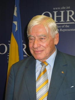 SCHWARZ-SCHILLING svojedobno je dao ostavku zbog neaktivnosti EU i UN-a u ratu u BiH