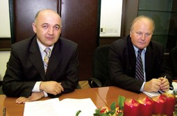 LJUBO JURČIĆ bio je
ministar gospodarstva
2003., ali tvrdi da je radio
neke druge poslove i ne
sjeća se detalja posla s
Daimlerom