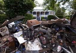 Poplave su nanijele višemilijunske štete (Reuters)