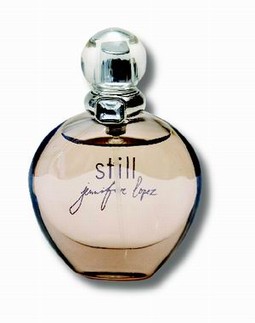 Slavna glumica i pjevačica Jennifer Lopez upravo je lansirala svoj drugi miris jednostavnog naziva Still, koji će najvjerojatnije prestići popularnost Glowa.