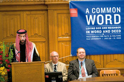 GAZI BIN MUHAMED, jordanski princ, pozdravlja međureligijski skup na Yaleu koji je vodio Miroslav Volf, član Evanđeoske crkve u Hrvatskoj (sjedi u sredini)