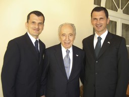 SA SHIMONOM PERESOM
Braća Damir i Dragan
Primorac, predsjednikom
Izraela