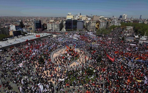 U Istanbulu se okupilo oko 300 tisuća ljudi (Foto: Reuters)