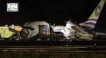 Munja prepolovila zrakoplov: U nesreći jedan putnik poginuo, 120 ozlijeđenih