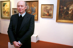 JOSIP KOVAČIĆ, kolekcionar uz slike iz svoje zbirke izložene u Galeriji Ulrich u Zagrebu