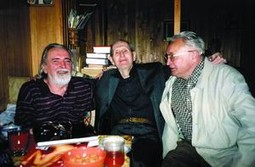Zlatko Crnković s prijateljima Ivanom Kušanom i Julijem Kniferom.