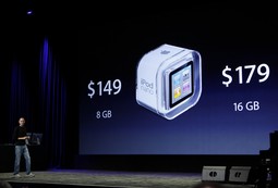 Steve Jobs predstavio je novi iPod Touch (Reuters)