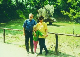 BRAČNI PAR Josipović
s kćeri u Gardalandu