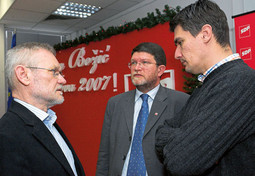 IVICA RAČAN politički je otac Zorana Milanovića; na slici s predsjednikom Glavnog odbora SDP-a Toninom Piculom