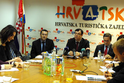Ministar Damir Bajs i šef HTZ-a Niko Bulić
