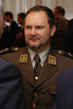 LIEUTENANT GENERAL Slavko Baric recently returned from several months at a US military college