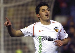DAVID VILLA iz Valencije spominje se kao igrač koji bi uskoro mogao
prijeći u Real Madrid