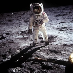 PRIJE 40 godina Neil Armstrong postao je
prvi čovjek koji je sletio na Mjesec