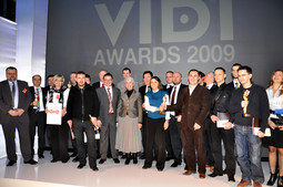 Na prošlogodišnjoj dodjeli nagrade je dobitnicima uručila i premijerka Jadranka Kosor (Foto: Vlada RH)