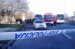 Na mjesto napada u zagrebu odmah su došli policija, vatrogasci i Hitna pomoć (Foto: Željko Lukunić/PIXSELL)