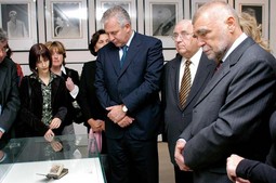 IVO SANADER
bivši hrvatski premijer još je tijekom svog mandata slovio kao veliki kolekcionar skupih slika