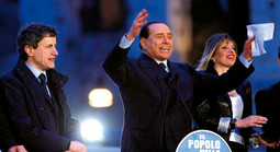 Nova talijanska desnica - Alemanno s premijerom Silviom Berlusconijem i Alessandrom Mussolini, Duceovom unukom