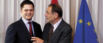 SUSRET NA VRHU Srbijanski šef diplomacije
Vuk Jeremić s Javierom
Solanom