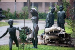 Muzej na otvorenom:
skulpture pred Ujevićevom ljevaonicom