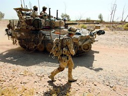 VELIKA BRITANIJA zadržat će u Afganistanu 1000 vojnika poslanih za predsjedničke izbore i poslati još 500