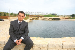 Damir Vanđelić,investicijski direktor Adris grupe, kaže da se pročišćena industrijska voda, koristi za zalijevanje zelene površine