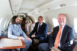 Varaždinski gradonačelnik Ivan Čehok i pomoćnik ministra gospodarstva Slobodan Mikac osobno su se sreli s predstavnikom proizvođača zrakoplova Cessna na varaždinskom aerodromu