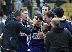 Slavlje košarkaša Zadra (Foto: Antonio Bronić/PIXSELL)