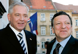 Premijer Sanader odgodom aktivacije ZERP-a želi izbjeći kritike šefa Europske komisije Joséa Manuela Barrosoa