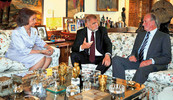 Stjepan Mesić s kraljem Juanom Carlosom II. i njegovom suprugom